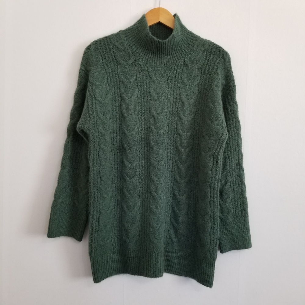 NWT Knox Rose Green Sweater Size Medium